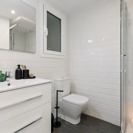 Apartment Ona - 2 Bedrooms In Sant Gervasi Barcelona
