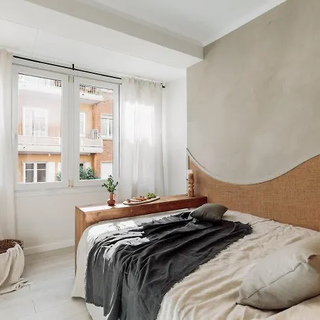Apartment Ona - 2 Bedrooms In Sant Gervasi *